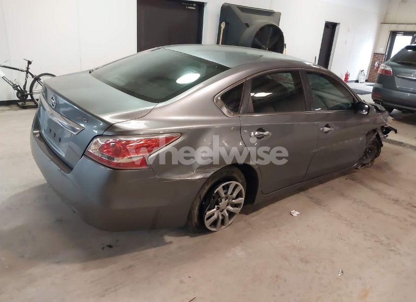 Photo 4 of 2015 Nissan Altima 2.5/2.5 S/2.5 SL/2.5 SV (VIN 1N4AL3AP6FC277774)