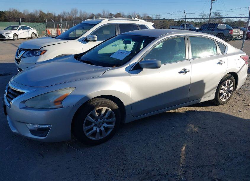 Photo 15 of 2015 Nissan Altima 2.5/2.5 S/2.5 SL/2.5 SV (VIN 1N4AL3AP6FC283039)