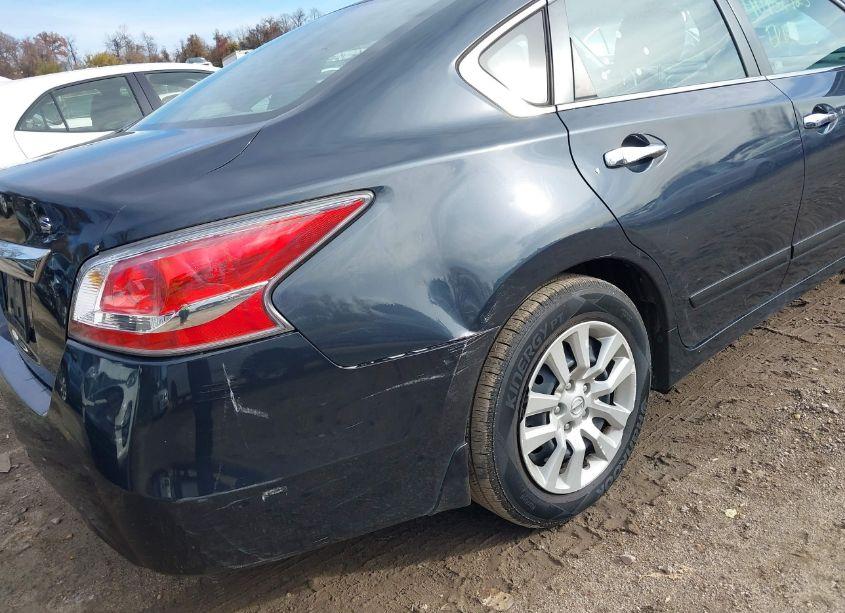 Photo 15 of 2015 Nissan Altima 2.5 S (VIN 1N4AL3AP6FC409979)