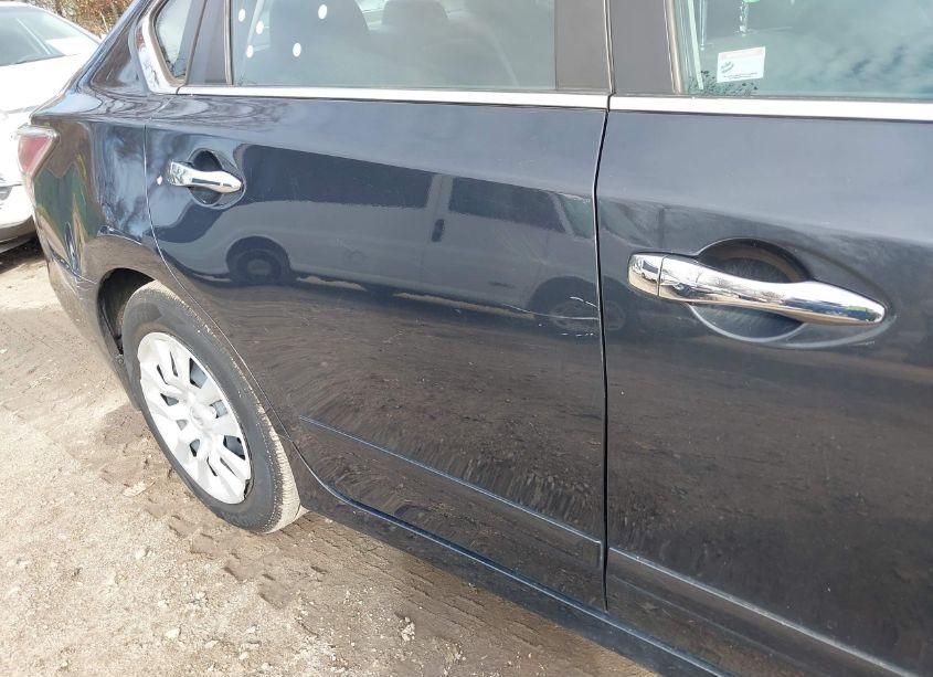 Photo 16 of 2015 Nissan Altima 2.5 S (VIN 1N4AL3AP6FC409979)