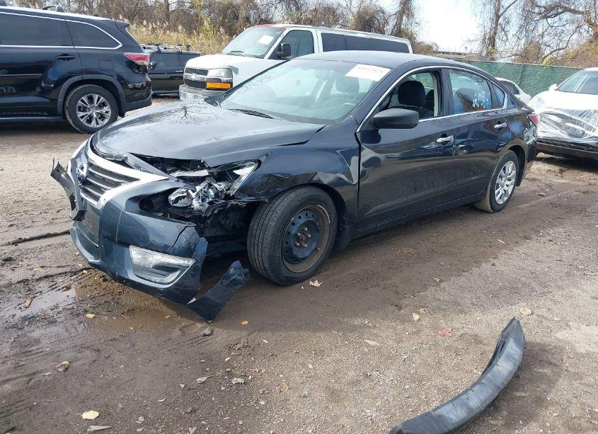 Photo 2 of 2015 Nissan Altima 2.5 S (VIN 1N4AL3AP6FC409979)