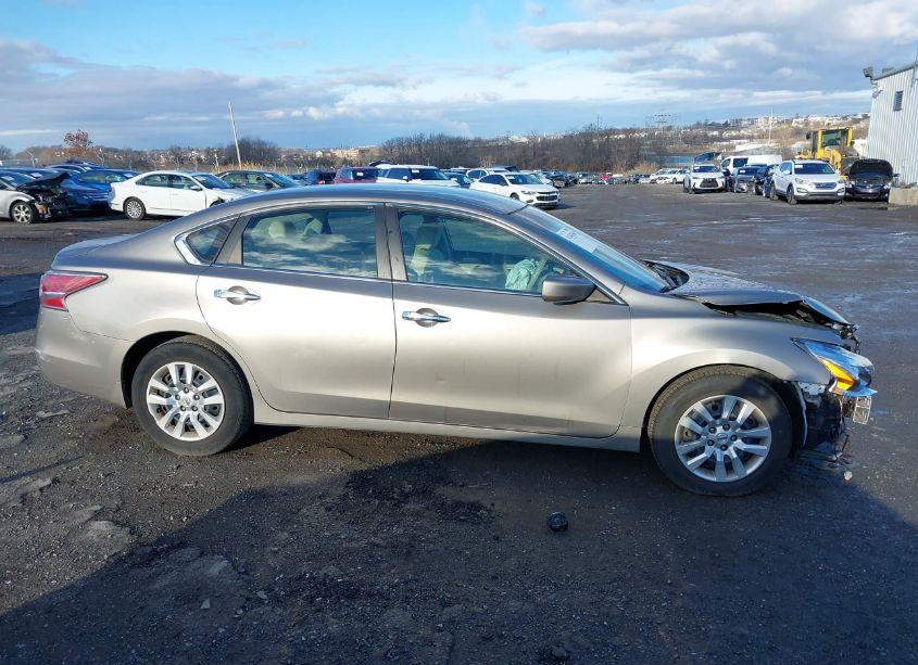 Photo 14 of 2015 Nissan Altima 2.5 S (VIN 1N4AL3AP6FC422621)