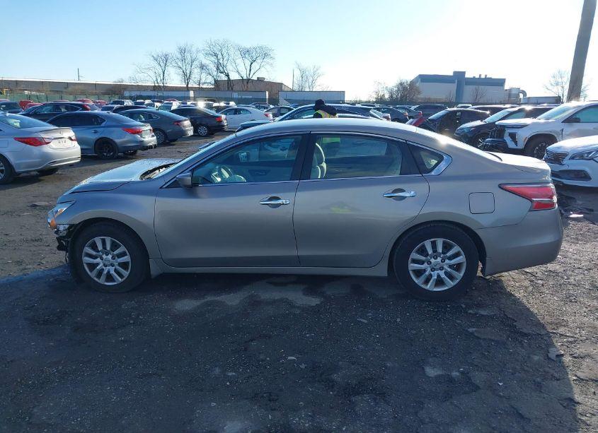 Photo 15 of 2015 Nissan Altima 2.5 S (VIN 1N4AL3AP6FC422621)