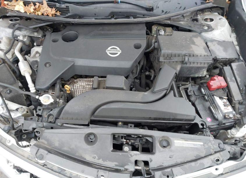 Photo 10 of 2015 Nissan Altima (VIN 1N4AL3AP6FC428371)