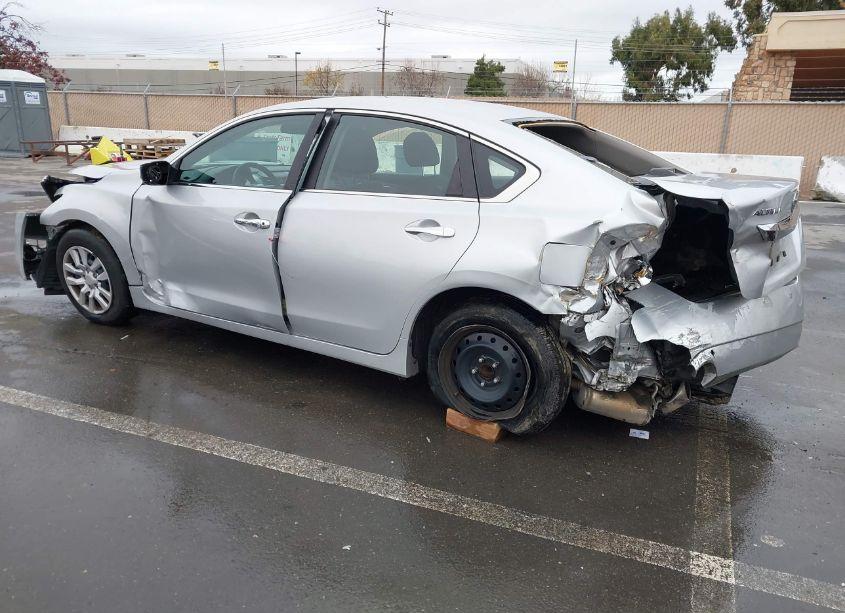 Photo 3 of 2015 Nissan Altima (VIN 1N4AL3AP6FC428371)