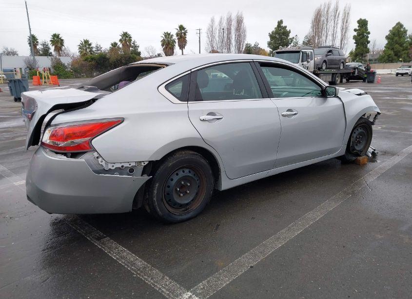 Photo 4 of 2015 Nissan Altima (VIN 1N4AL3AP6FC428371)