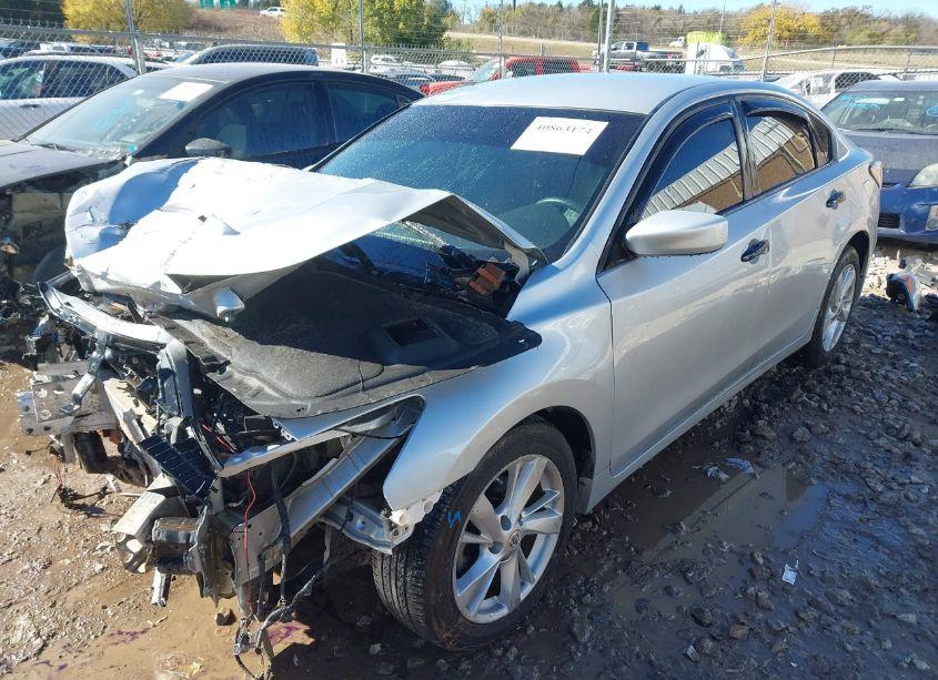 Photo 2 of 2015 Nissan Altima 2.5 SV (VIN 1N4AL3AP6FC429245)