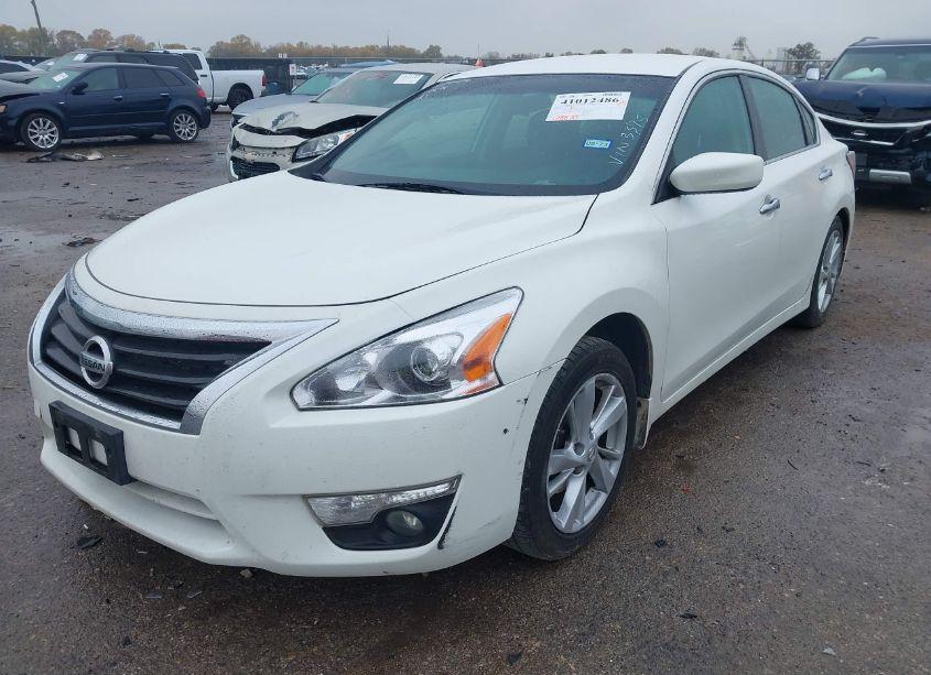 Photo 2 of 2015 Nissan Altima 2.5 SV (VIN 1N4AL3AP6FC433375)