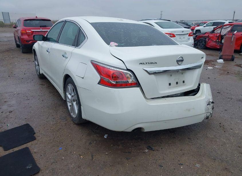 Photo 3 of 2015 Nissan Altima 2.5 SV (VIN 1N4AL3AP6FC433375)