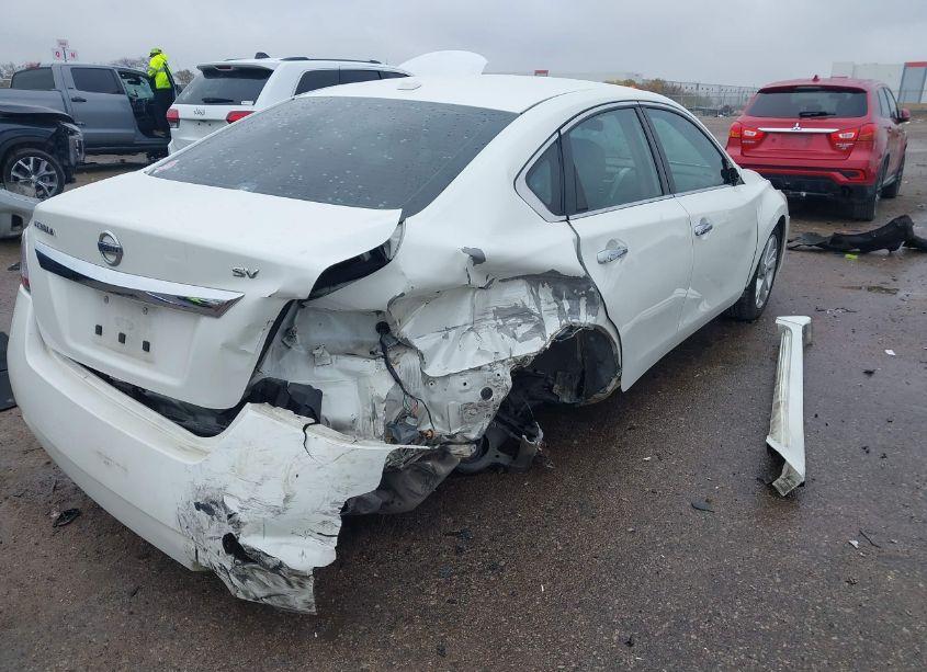 Photo 4 of 2015 Nissan Altima 2.5 SV (VIN 1N4AL3AP6FC433375)