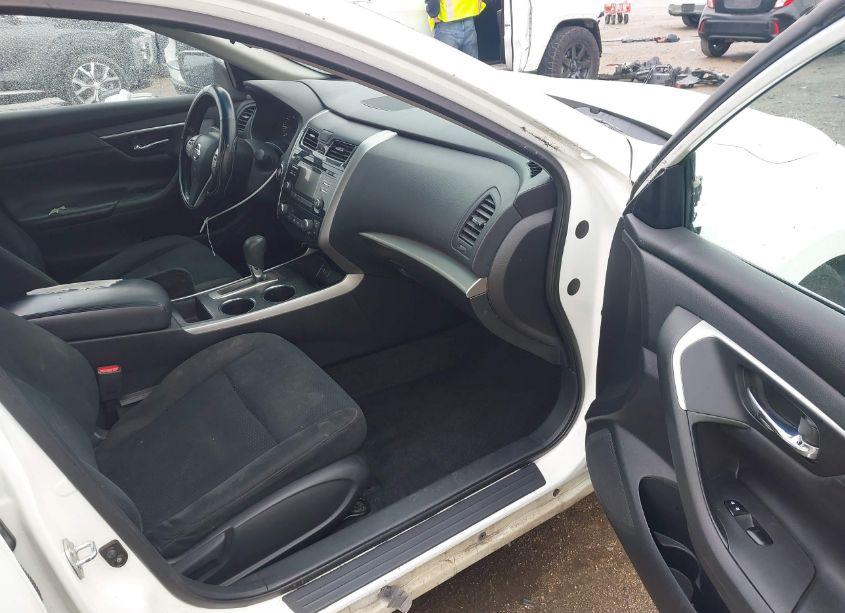 Photo 5 of 2015 Nissan Altima 2.5 SV (VIN 1N4AL3AP6FC433375)