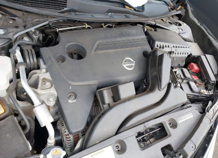 Photo 10 of 2015 Nissan Altima 2.5/2.5 S/2.5 SL/2.5 SV (VIN 1N4AL3AP6FC437698)