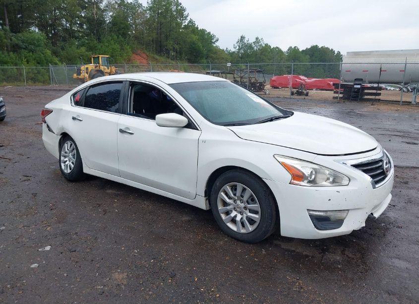 2015 Nissan Altima 2.5/2.5 S/2.5 SL/2.5 SV (VIN 1N4AL3AP6FC439175) main photo