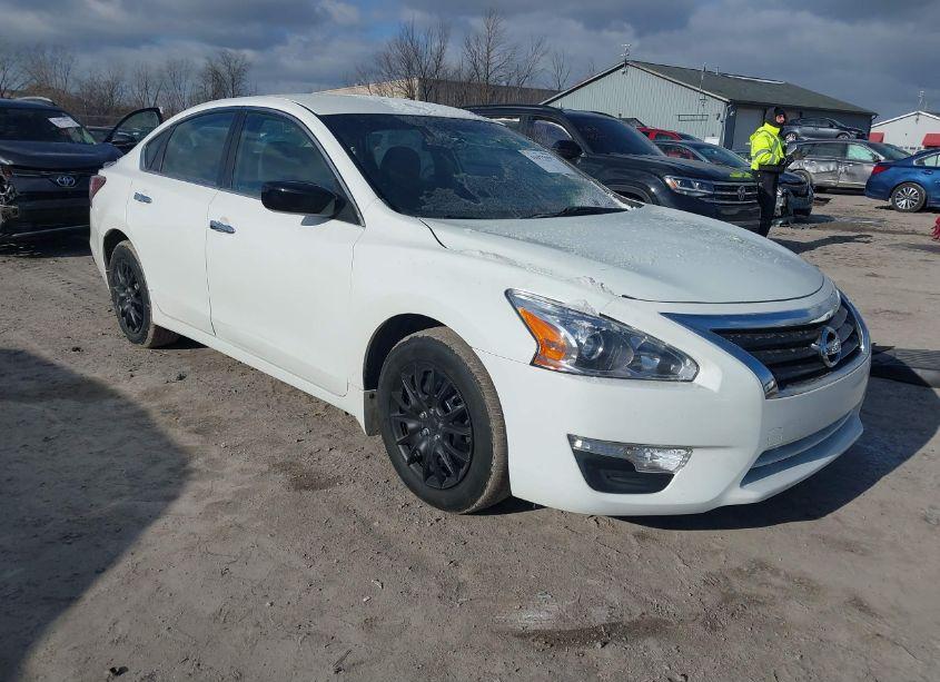 2015 Nissan Altima 2.5 S (VIN 1N4AL3AP6FC442982) main photo