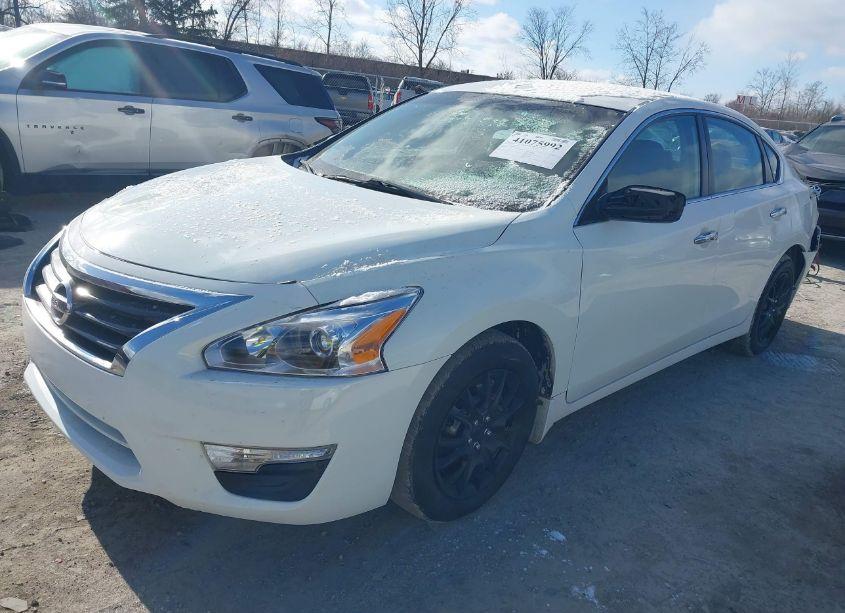 Photo 2 of 2015 Nissan Altima 2.5 S (VIN 1N4AL3AP6FC442982)