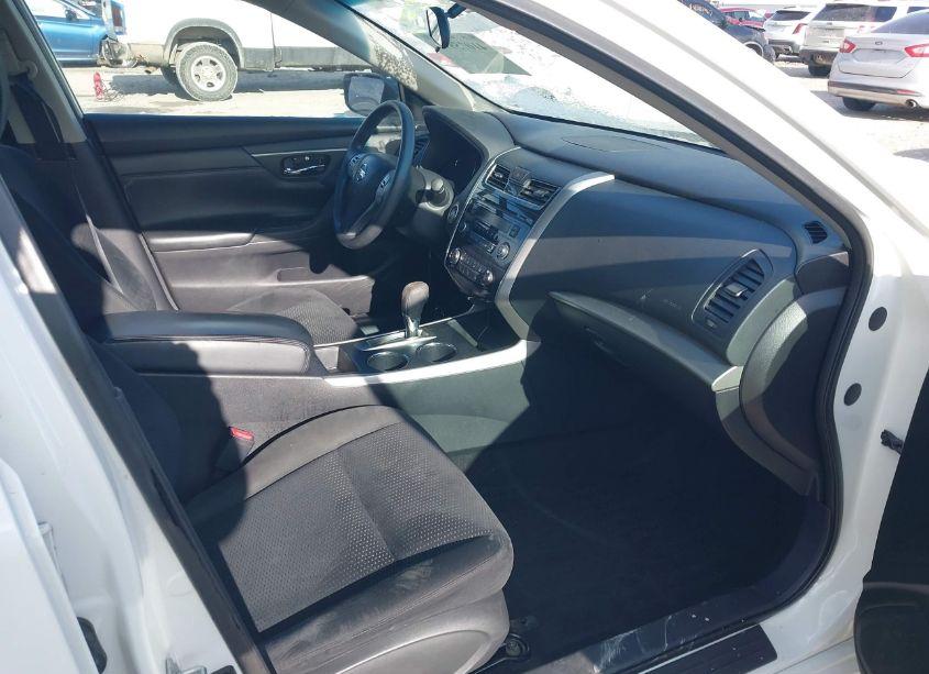 Photo 5 of 2015 Nissan Altima 2.5 S (VIN 1N4AL3AP6FC442982)