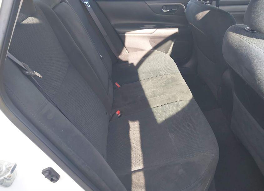 Photo 8 of 2015 Nissan Altima 2.5 S (VIN 1N4AL3AP6FC442982)