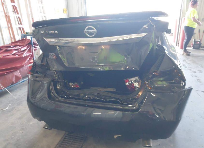 Photo 6 of 2015 Nissan Altima 2.5 S (VIN 1N4AL3AP6FC443162)