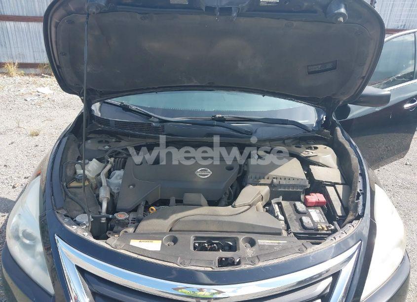 Photo 10 of 2015 Nissan Altima 2.5/2.5 S/2.5 SL/2.5 SV (VIN 1N4AL3AP6FC447423)