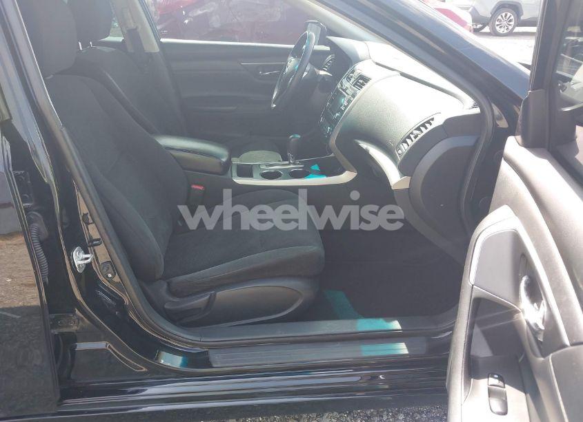 Photo 5 of 2015 Nissan Altima 2.5/2.5 S/2.5 SL/2.5 SV (VIN 1N4AL3AP6FC447423)