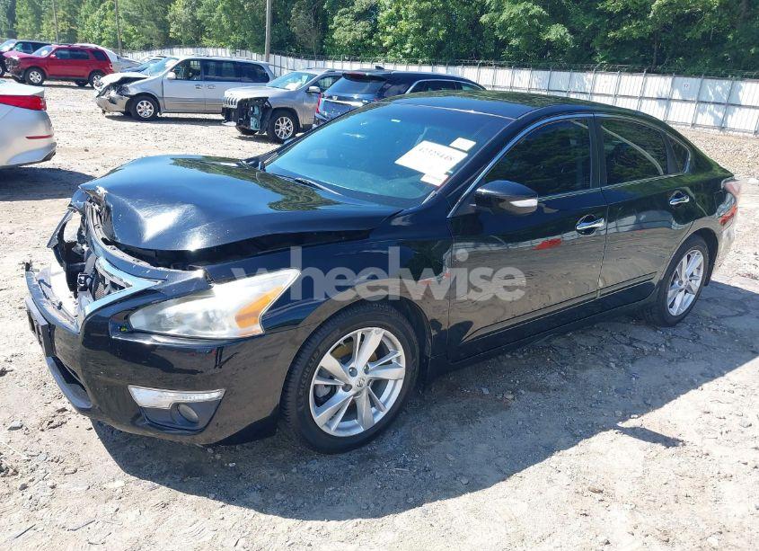 Photo 2 of 2015 Nissan Altima 2.5 SV (VIN 1N4AL3AP6FC466182)