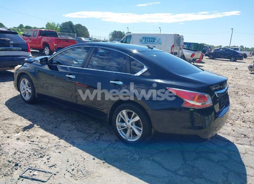 Photo 3 of 2015 Nissan Altima 2.5 SV (VIN 1N4AL3AP6FC466182)