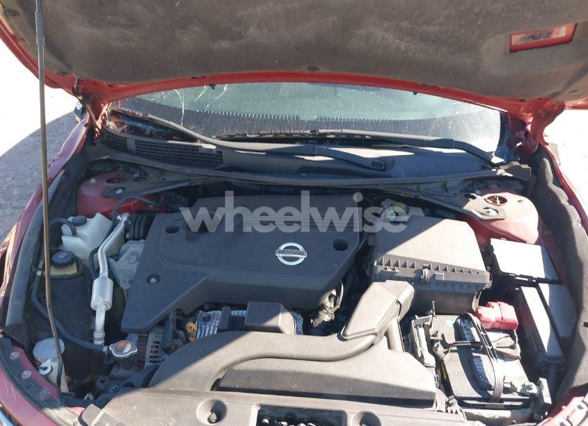 Photo 10 of 2015 Nissan Altima N/A (VIN 1N4AL3AP6FC480521)