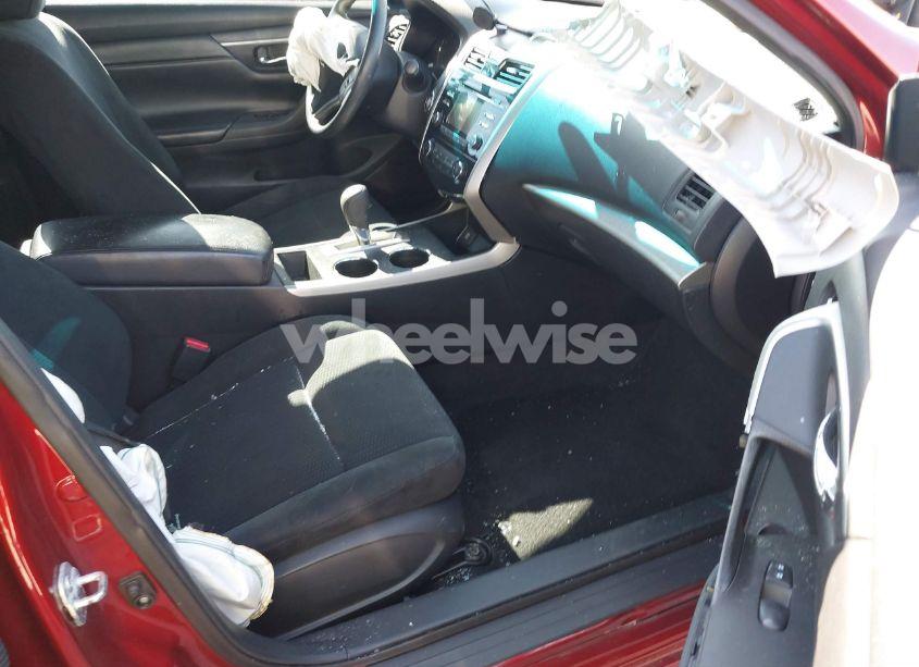 Photo 5 of 2015 Nissan Altima N/A (VIN 1N4AL3AP6FC480521)