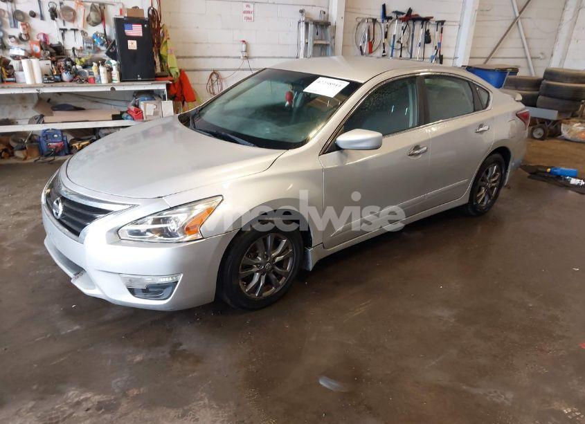Photo 2 of 2015 Nissan Altima 2.5 S (VIN 1N4AL3AP6FC481510)