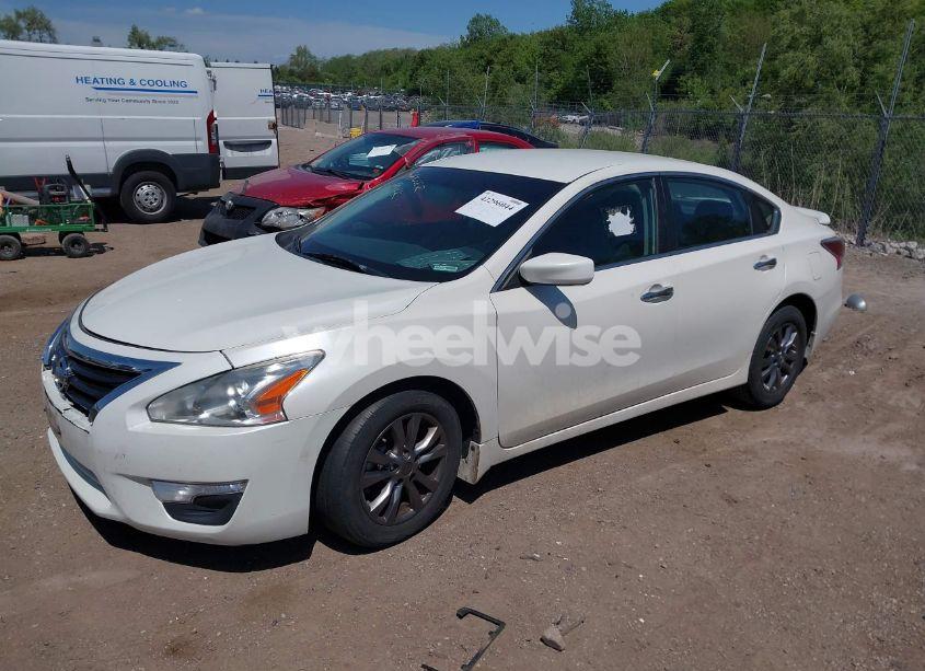 Photo 2 of 2015 Nissan Altima 2.5 S (VIN 1N4AL3AP6FC568288)