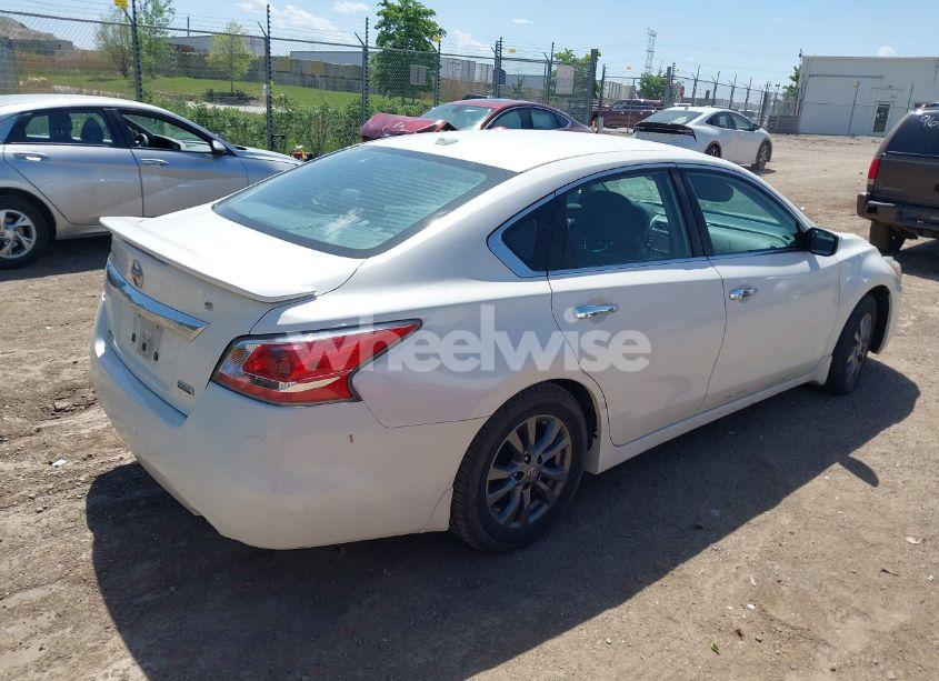 Photo 4 of 2015 Nissan Altima 2.5 S (VIN 1N4AL3AP6FC568288)
