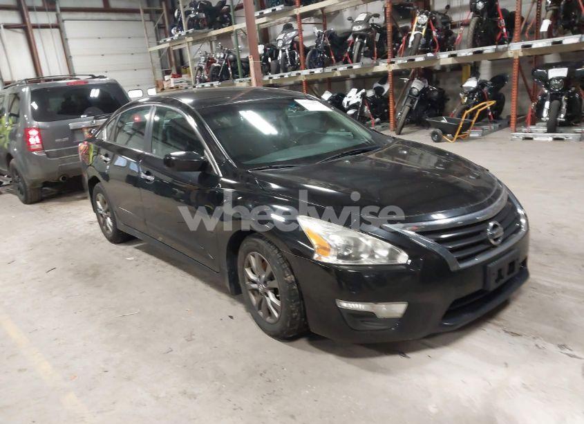 2015 Nissan Altima 2.5 S (VIN 1N4AL3AP6FC570073) main photo