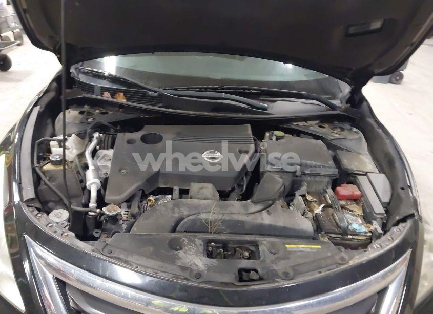 Photo 10 of 2015 Nissan Altima 2.5 S (VIN 1N4AL3AP6FC570073)