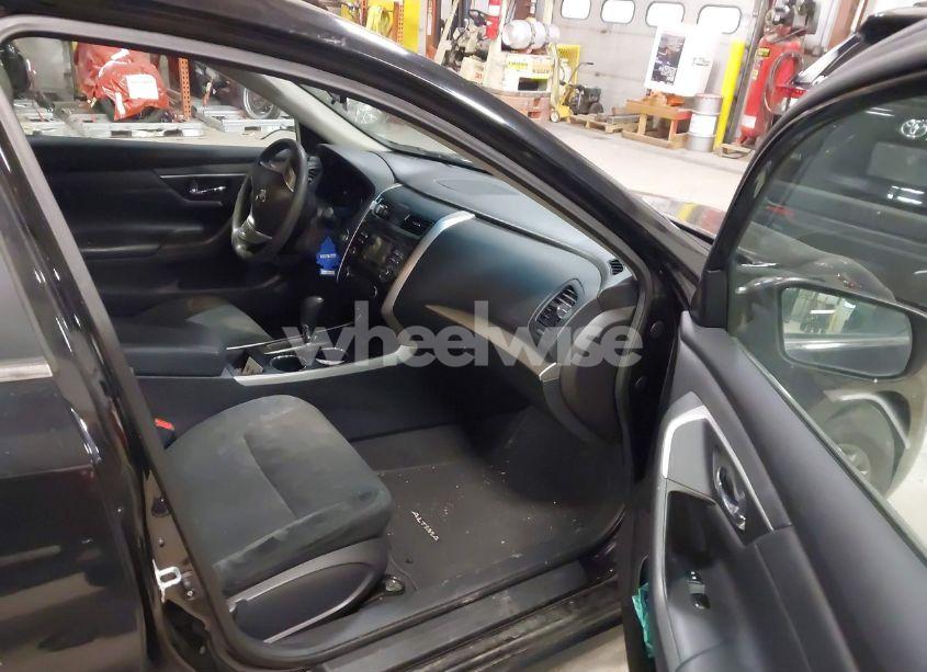 Photo 5 of 2015 Nissan Altima 2.5 S (VIN 1N4AL3AP6FC570073)