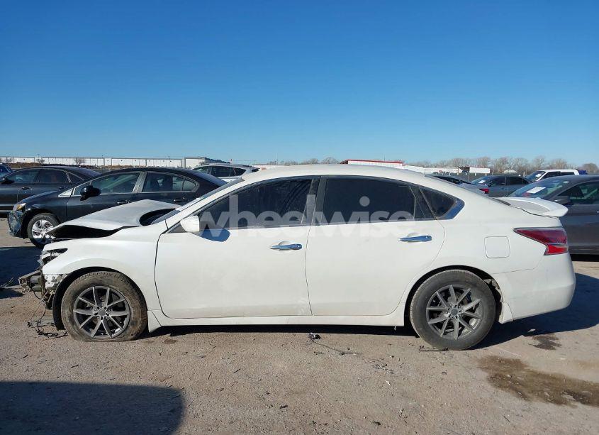 Photo 15 of 2015 Nissan Altima 2.5 S (VIN 1N4AL3AP6FC572258)