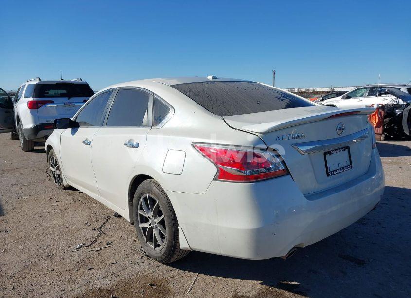 Photo 3 of 2015 Nissan Altima 2.5 S (VIN 1N4AL3AP6FC572258)