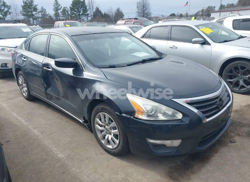 2015 Nissan Altima 2.5 S (VIN 1N4AL3AP6FC573023) main photo
