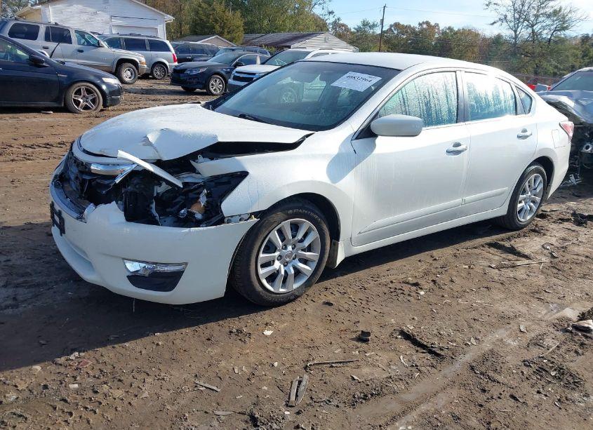 Photo 2 of 2015 Nissan Altima 2.5 S (VIN 1N4AL3AP6FC576956)