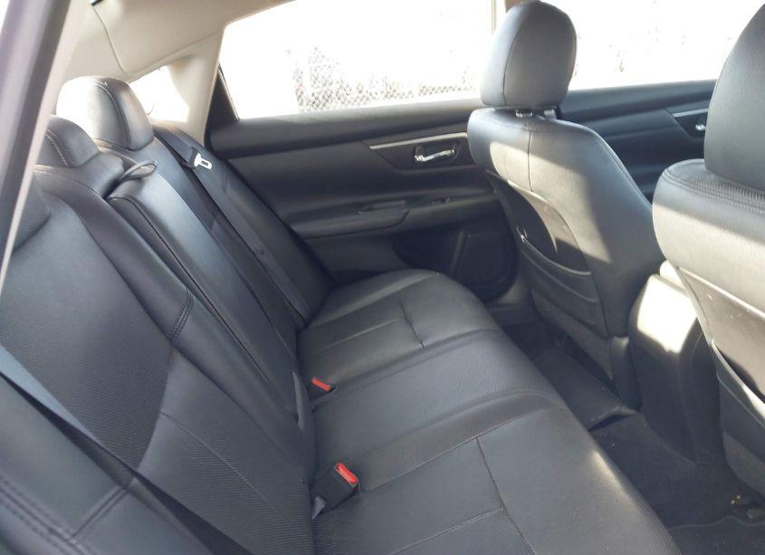 Photo 8 of 2015 Nissan Altima 2.5 S (VIN 1N4AL3AP6FC576956)