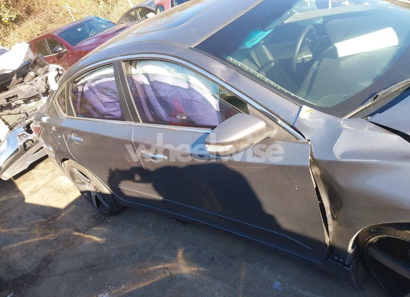 Photo 13 of 2015 Nissan Altima 2.5 SV (VIN 1N4AL3AP6FC579582)