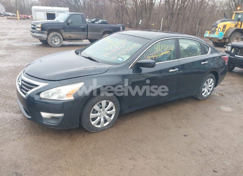 Photo 2 of 2015 Nissan Altima 2.5/2.5 S/2.5 SL/2.5 SV (VIN 1N4AL3AP6FN301544)