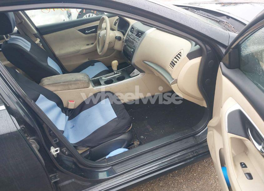 Photo 5 of 2015 Nissan Altima 2.5/2.5 S/2.5 SL/2.5 SV (VIN 1N4AL3AP6FN301544)