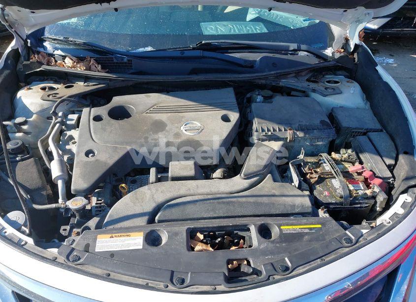 Photo 10 of 2015 Nissan Altima 2.5/2.5 S/2.5 SL/2.5 SV (VIN 1N4AL3AP6FN302015)