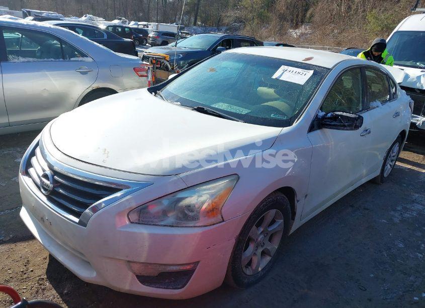 Photo 2 of 2015 Nissan Altima 2.5/2.5 S/2.5 SL/2.5 SV (VIN 1N4AL3AP6FN302015)
