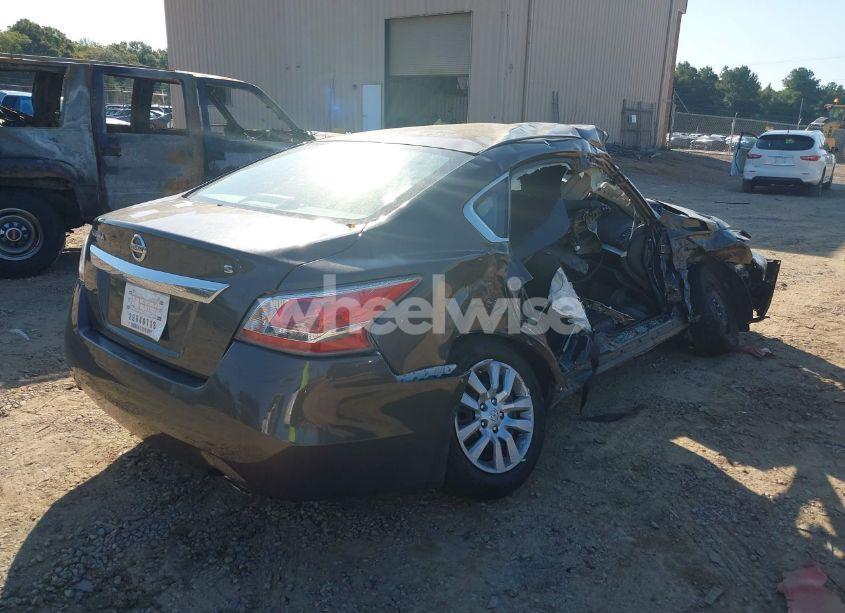 Photo 4 of 2015 Nissan Altima 2.5/2.5 S/2.5 SL/2.5 SV (VIN 1N4AL3AP6FN302712)