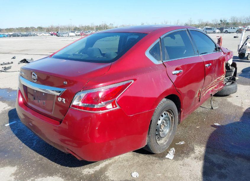 Photo 4 of 2015 Nissan Altima 2.5/2.5 S/2.5 SL/2.5 SV (VIN 1N4AL3AP6FN302788)