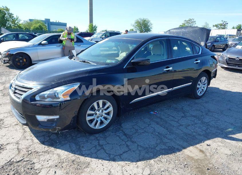 Photo 2 of 2015 Nissan Altima 2.5 S (VIN 1N4AL3AP6FN309367)