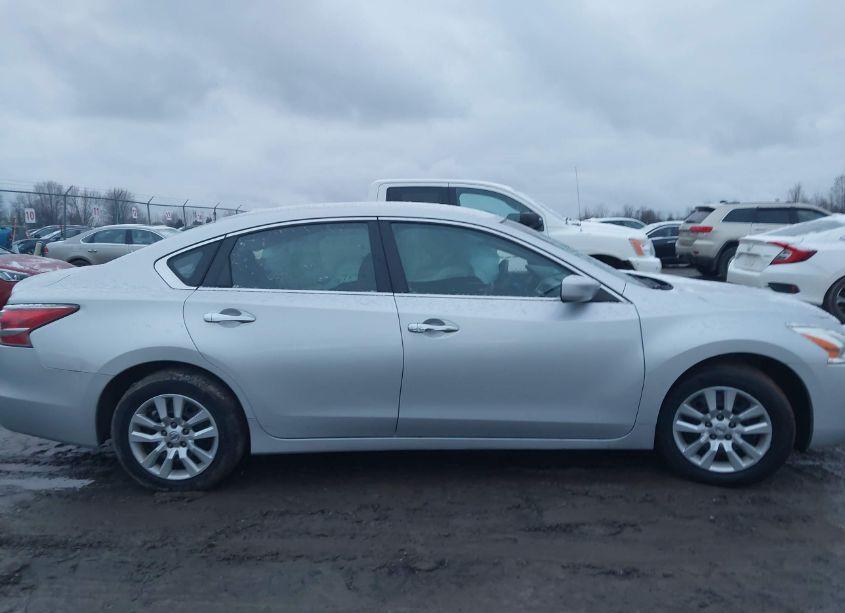 Photo 12 of 2015 Nissan Altima 2.5/2.5 S/2.5 SL/2.5 SV (VIN 1N4AL3AP6FN321597)