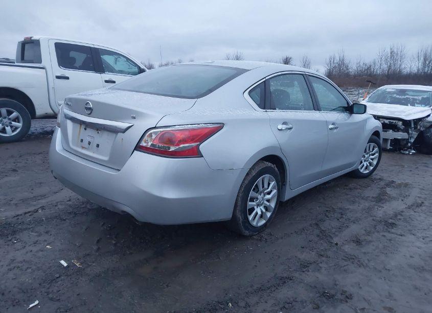 Photo 4 of 2015 Nissan Altima 2.5/2.5 S/2.5 SL/2.5 SV (VIN 1N4AL3AP6FN321597)