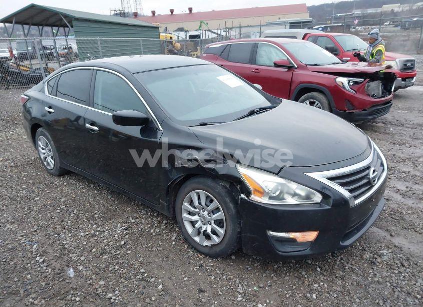 2015 Nissan Altima N/A (VIN 1N4AL3AP6FN321969) main photo